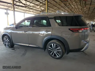 2024 Nissan Pathfinder Platinum with VIN 5N1DR3DH9RC262180, listed as a Copart auction lot 47640715 with 4,204 mi miles and Salvage Title. Bid and sale history available at carsss.com. Image 2.