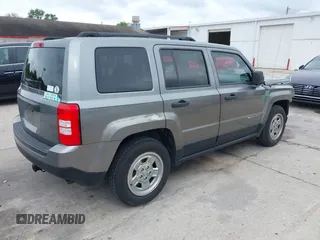 2014 Jeep Patriot Sport with VIN 1C4NJPBA7ED529723, listed as a IAAI auction lot 41971183 with 91,737 mi miles. Bid and sale history available at carsss.com. Image 4.