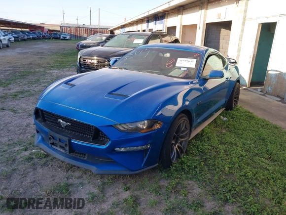 2019 Ford Mustang GT z VIN 1FA6P8CFXK5175033, wystawiony jako IAAI lot #41919645 z przebiegiem Nie podano mil oraz . Historia ofert i sprzedaży dostępna na DreamBid. Obrazek 2.
