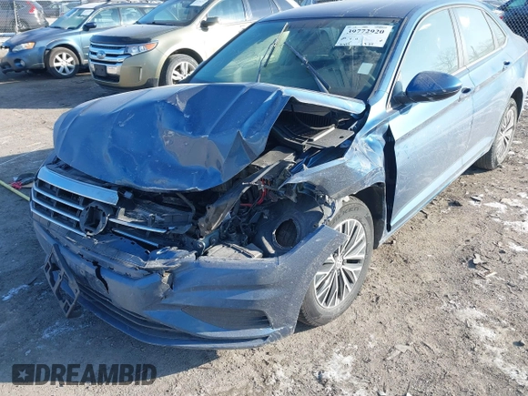 2021 Volkswagen Jetta S z VIN 3VWC57BU0MM054745, wystawiony jako IAAI lot #39772920 z przebiegiem 31 453 mil mil oraz . Historia ofert i sprzedaży dostępna na DreamBid. Obrazek 6.