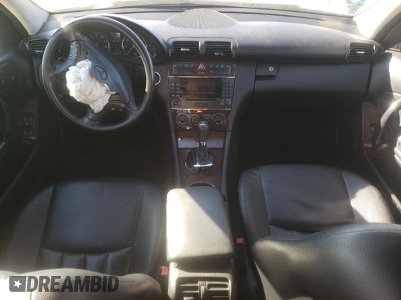 2005 Mercedes-Benz C 240 with VIN WDBRF81J75F636395, listed as a Copart auction lot 87798865 with 80,634 mi miles and Salvage Title. Bid and sale history available at DreamBid. Image 8.