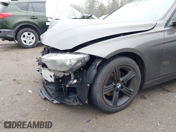 2013 BMW 3 Series 328i with VIN WBA3C1G58DNR45828, listed as a IAAI auction lot 41920757 with 122,947 mi miles. Bid and sale history available at carsss.com. Image 12.