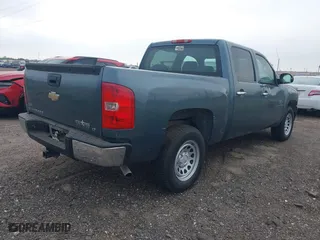2010 Chevrolet Silverado 1500 LT with VIN 3GCRCSE08AG250277, listed as a IAAI auction lot 41852390 with 235,712 mi miles. Bid and sale history available at carsss.com. Image 4.