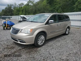 2014 Chrysler Town & Country Limited z VIN 2C4RC1GG1ER374492, wystawiony jako Copart lot #56724185 z przebiegiem 149 462 mil mil oraz Szkoda całkowita • Salvage title. Historia ofert i sprzedaży dostępna na DreamBid. Obrazek 1.