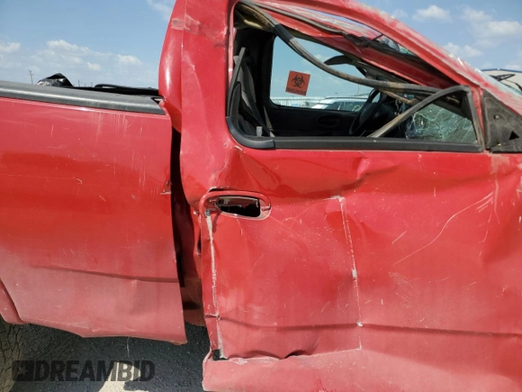 2003 Ford F-150 XL z VIN 1FTRF18223NA52111, wystawiony jako Copart lot #74816344 z przebiegiem 175 021 mil mil oraz Szkoda całkowita • Salvage title. Historia ofert i sprzedaży dostępna na DreamBid. Obrazek 10.