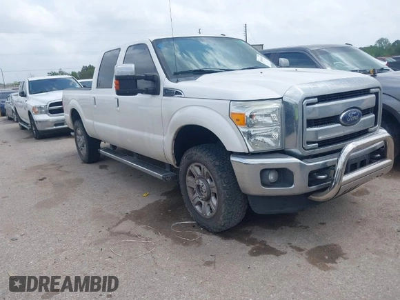 2015 Ford F-250 Lariat z VIN 1FT7W2B65FED52108, wystawiony jako IAAI lot #41940424 z przebiegiem 257 569 mil mil oraz . Historia ofert i sprzedaży dostępna na DreamBid. Obrazek 1.