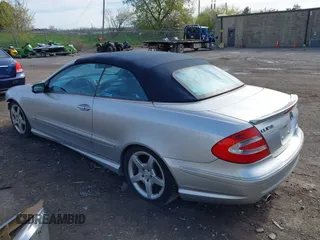2004 Mercedes-Benz CLK Cabriolet 5.0L with VIN WDBTK75G04T024842, listed as a IAAI auction lot 42134048 with 103,562 mi miles. Bid and sale history available at carsss.com. Image 3.