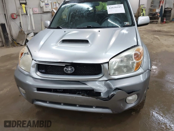 2005 Toyota RAV4 with VIN JTEHD20V456038202, listed as a IAAI auction lot 42038105 with 231,942 mi miles. Bid and sale history available at carsss.com. Image 6.
