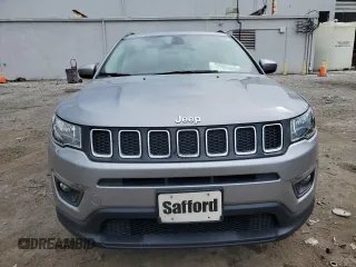 2019 Jeep Compass Altitude with VIN 3C4NJCBB8KT832713, listed as a Copart auction lot 57109145 with 129,695 mi miles and Salvage title. Bid and sale history available at DreamBid. Image 5.