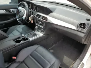 2013 Mercedes-Benz C 250 с VIN WDDGJ4HB9DG062718, выставлен на аукционе Copart как лот 57446365 с пробегом 133 762 миль миль и Списание • Salvage title. История ставок и продаж доступна на DreamBid. Изображение 8.