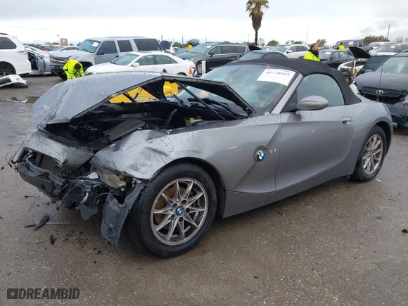2005 BMW Z4 2.5i with VIN 4USBT33525LS57072, listed as a IAAI auction lot 41778015 with 69,483 mi miles. Bid and sale history available at carsss.com. Image 17.