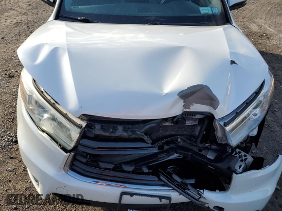 2015 Toyota Highlander Hybrid Limited with VIN 5TDDCRFH0FS010012, listed as a Copart auction lot 49956765 with 0 mi miles and Salvage Title. Bid and sale history available at carsss.com. Image 14.