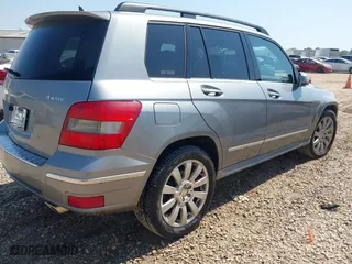 2012 Mercedes-Benz GLK-Class GLK 350 with VIN WDCGG8HB5CF769961, listed as a IAAI auction lot 42040954 with 148,771 mi miles. Bid and sale history available at carsss.com. Image 4.