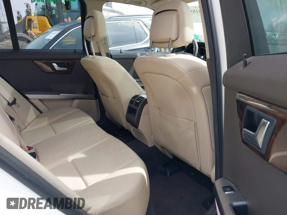 2015 Mercedes-Benz GLK with VIN WDCGG8JB8FG437814, listed as a IAAI auction lot 41856759 with 87,565 mi miles. Bid and sale history available at carsss.com. Image 8.