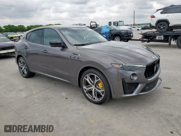 2022 Maserati Levante Modena S with VIN ZN661ZUM4NX393104, listed as a Copart auction lot 54906085 with 11,800 mi miles and Non Repairable. Bid and sale history available at carsss.com. Image 4.