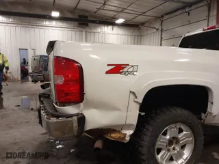 2013 Chevrolet Silverado 1500 LT with VIN 1GCNKSE02DZ169359, listed as a IAAI auction lot 41607634 with 215,431 mi miles. Bid and sale history available at carsss.com. Image 21.