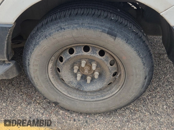 2014 Ford Expedition XL with VIN 1FMJU1G50EEF24187, listed as a IAAI auction lot 42616117 with 235,361 mi miles and . Bid and sale history available at DreamBid. Image 20.