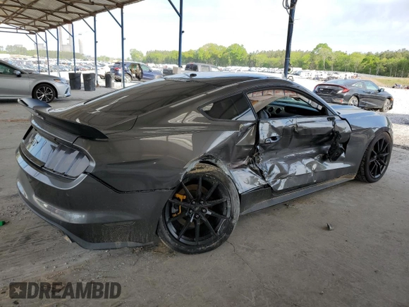 2015 Ford Mustang GT z VIN 1FA6P8CF0F5300563, wystawiony jako Copart lot #51915865 z przebiegiem 123 168 mil mil oraz Szkoda całkowita • Salvage title. Historia ofert i sprzedaży dostępna na DreamBid. Obrazek 3.