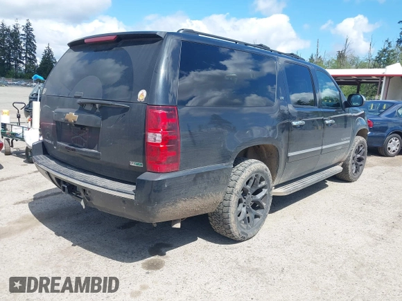 2011 Chevrolet Suburban LTZ with VIN 1GNSKKE3XBR171202, listed as a IAAI auction lot 42130901 with 177,035 mi miles. Bid and sale history available at carsss.com. Image 4.