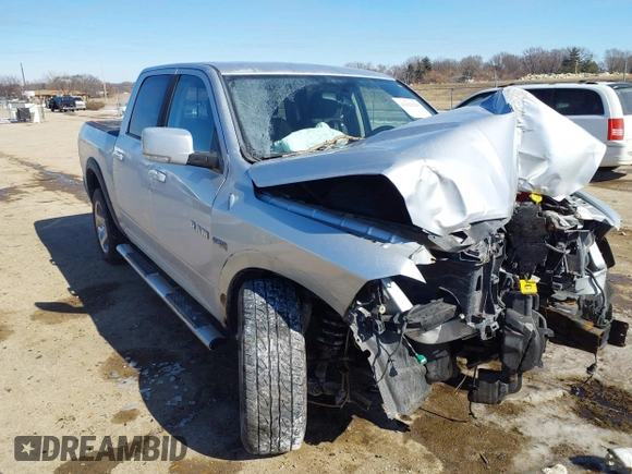 2010 Dodge 1500 SLT z VIN 1D7RV1CT3AS260229, wystawiony jako IAAI lot #41629225 z przebiegiem 104 429 mil mil oraz . Historia ofert i sprzedaży dostępna na DreamBid. Obrazek 20.