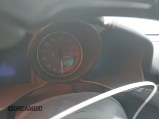 2017 Ferrari F12 z VIN ZFF74UFA8H0220199, wystawiony jako Copart lot #75630184 z przebiegiem Nie podano mil oraz Szkody całkowita. Historia ofert i sprzedaży dostępna na DreamBid. Obrazek 9.