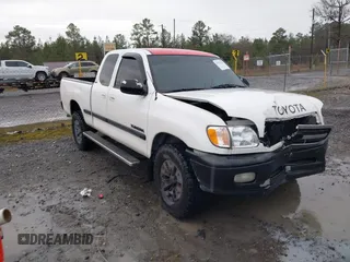 2000 Toyota Tundra SR5 with VIN 5TBBT4415YS052476, listed as a IAAI auction lot 41542124 with 273,045 mi miles and . Bid and sale history available at DreamBid. Image 1.
