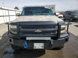 2002 Chevrolet Silverado 1500HD LT with VIN 1GCGK13U92F149424, listed as a Copart auction lot 48531665 with 211,773 mi miles and Clean Title. Bid and sale history available at DreamBid. Image 5.