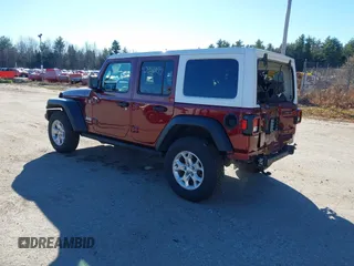 2021 Jeep Wrangler Unlimited Sport S z VIN 1C4HJXDG4MW647164, wystawiony jako IAAI lot #40952672 z przebiegiem 51 366 mil mil oraz . Historia ofert i sprzedaży dostępna na DreamBid. Obrazek 3.
