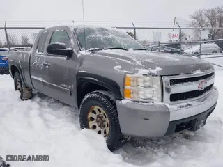 2007 Chevrolet Silverado 1500 LTZ with VIN 1GCEK190X7Z608395, listed as a IAAI auction lot 41350071 with 252,184 mi miles. Bid and sale history available at carsss.com. Image 1.