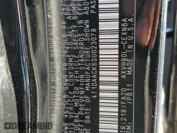 2025 Toyota Camry LE z VIN 4T1DAACK6SU023078, wystawiony jako Copart lot #47634775 z przebiegiem 8 572 mil mil oraz Szkoda całkowita • Salvage title. Historia ofert i sprzedaży dostępna na DreamBid. Obrazek 14.