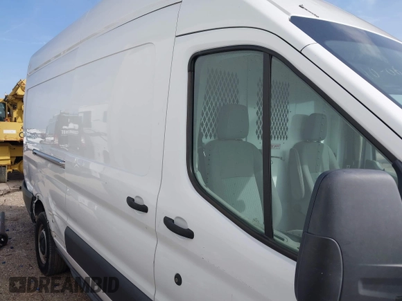 2016 Ford Transit Cargo z VIN 1FTYR3XM6GKB25327, wystawiony jako IAAI lot #42468273 z przebiegiem 137 976 mil mil oraz . Historia ofert i sprzedaży dostępna na DreamBid. Obrazek 12.