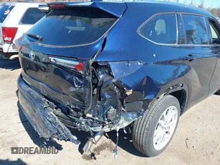 2023 Toyota Highlander L with VIN 5TDKDRBH6PS035508, listed as a IAAI auction lot 41681365 with 17,879 mi miles and . Bid and sale history available at DreamBid. Image 6.
