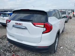 2022 GMC Terrain SLE with VIN 3GKALMEV9NL302604, listed as a IAAI auction lot 41924070 with 48,114 mi miles and . Bid and sale history available at carsss.com. Image 4.