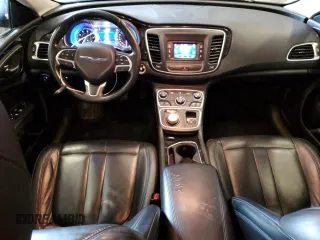 2015 Chrysler 200 C with VIN 1C3CCCCB1FN549631, listed as a Copart auction lot 53673485 with 136,106 mi miles and Clean Title. Bid and sale history available at DreamBid. Image 8.