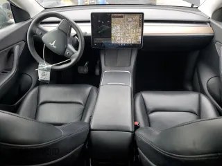 2021 Tesla Model Y Long Range z VIN 5YJYGAEE5MF143672, wystawiony jako Copart lot #55962875 z przebiegiem 74 644 mil mil oraz Szkoda całkowita • Salvage title. Historia ofert i sprzedaży dostępna na DreamBid. Obrazek 8.