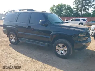 2005 Chevrolet Tahoe LT with VIN 1GNEK13T05R136750, listed as a IAAI auction lot 42054813 with 1 mi miles. Bid and sale history available at carsss.com. Image 1.