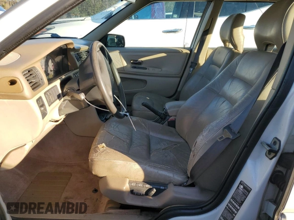 1998 Volvo S70 z VIN YV1LS5538W1465730, wystawiony jako Copart lot #84165414 z przebiegiem 182 073 mil mil oraz Szkoda całkowita • Salvage title. Historia ofert i sprzedaży dostępna na DreamBid. Obrazek 7.
