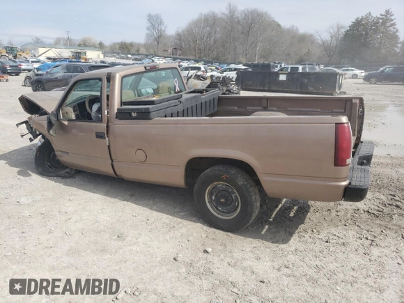 1996 Chevrolet Silverado 1500 with VIN 1GCEC14W6TZ165097, listed as a Copart auction lot 48853555 with 205,981 mi miles and Salvage Title. Bid and sale history available at DreamBid. Image 2.