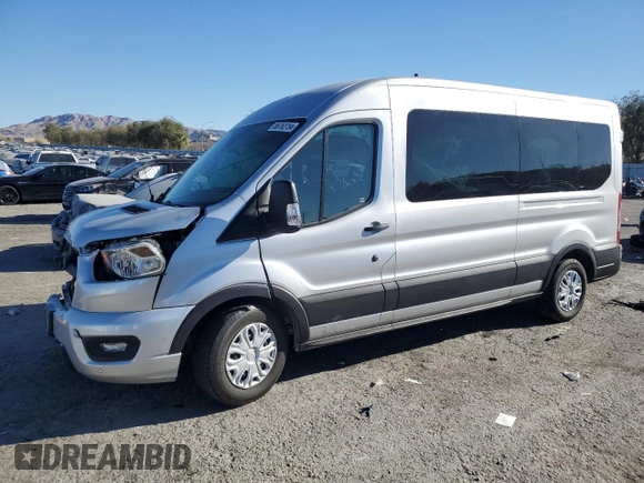 2022 Ford Transit Passenger XL z VIN 1FBAX2CG8NKA05435, wystawiony jako Copart lot #86762754 z przebiegiem 42 707 mil mil oraz Szkoda całkowita • Salvage title. Historia ofert i sprzedaży dostępna na DreamBid. Obrazek 1.