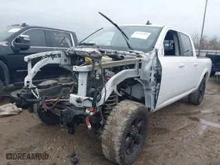2018 Ram 2500 Laramie with VIN 3C6UR5FL7JG260700, listed as a IAAI auction lot 41343304 with 1 mi miles. Bid and sale history available at carsss.com. Image 2.