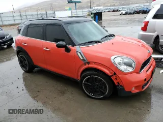 2012 MINI Countryman S with VIN WMWZC3C58CWM27870, listed as a Copart auction lot 46924325 with 117,911 mi miles and Salvage Title. Bid and sale history available at DreamBid. Image 4.