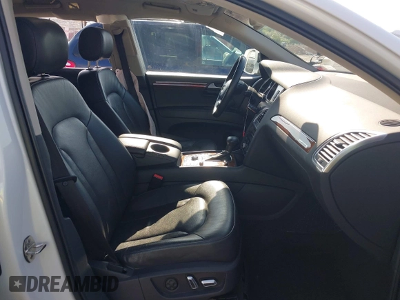 2014 Audi Q7 S line Prestige with VIN WA1DGAFE2ED010013, listed as a IAAI auction lot 42454744 with Not provided miles and . Bid and sale history available at DreamBid. Image 5.