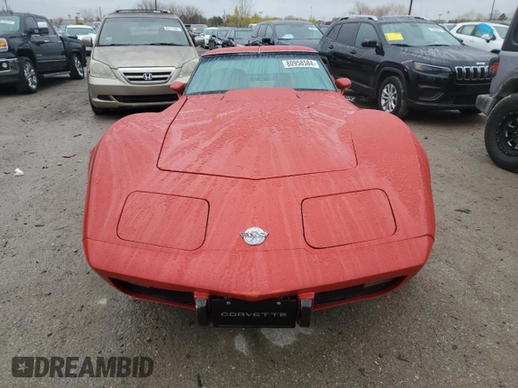 1978 Chevrolet Corvette z VIN 1Z8748S430085, wystawiony jako Copart lot #80958584 z przebiegiem 1 768 mil mil oraz Szkoda całkowita • Salvage title. Historia ofert i sprzedaży dostępna na DreamBid. Obrazek 5.