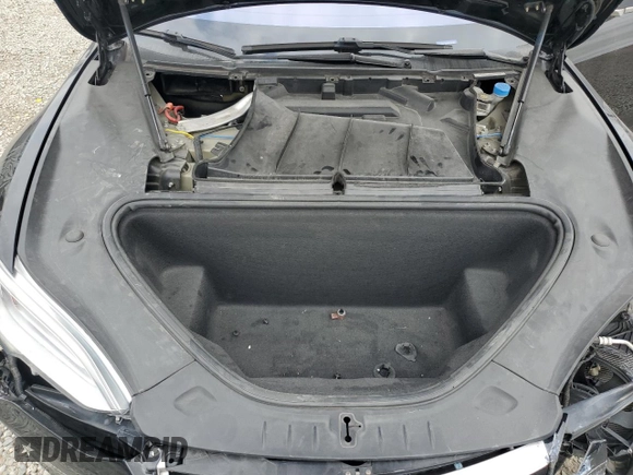 2019 Tesla Model S 75D with VIN 5YJSA1E25KF299740, listed as a Copart auction lot 55821595 with 140,385 mi miles and Salvage title. Bid and sale history available at DreamBid. Image 11.