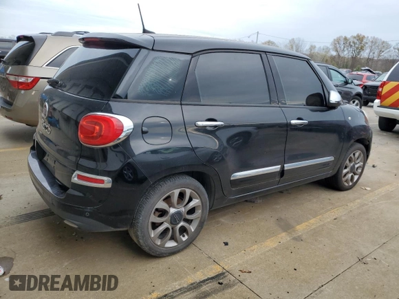 2018 FIAT 500L Lounge with VIN ZFBCFACH2JZ040700, listed as a Copart auction lot 81126734 with 137,235 mi miles and Clean Title. Bid and sale history available at DreamBid. Image 3.
