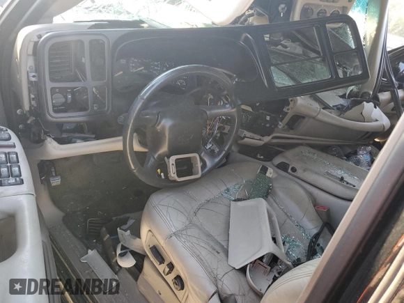 2002 Chevrolet Tahoe LS with VIN 1GNEC13Z62J211284, listed as a Copart auction lot 69503904 with 140,987 mi miles and Non Repairable. Bid and sale history available at carsss.com. Image 8.