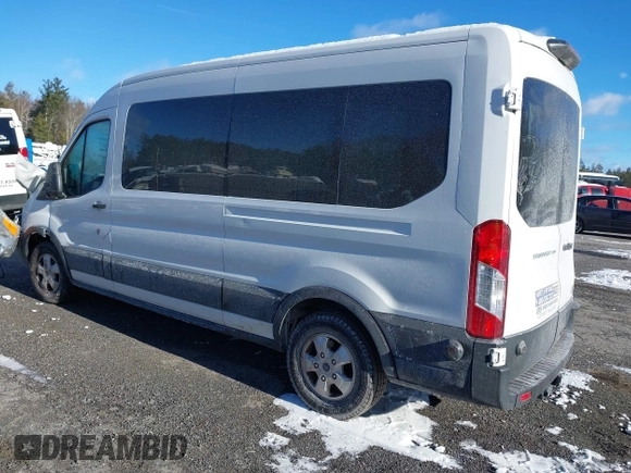 2019 Ford Transit Passenger XL with VIN 1FBZX2CM4KKA83053, listed as a IAAI auction lot 41036935 with 42,195 mi miles. Bid and sale history available at carsss.com. Image 3.
