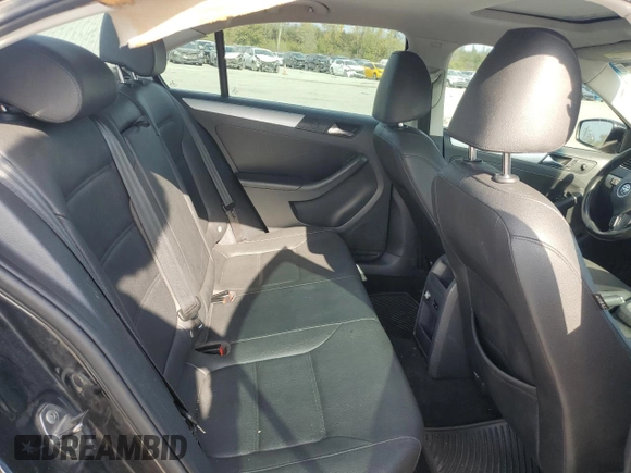 2011 Volkswagen Jetta SEL with VIN 3VWLZ7AJ3BM390981, listed as a Copart auction lot 78370234 with 178,114 mi miles and Salvage title. Bid and sale history available at DreamBid. Image 11.