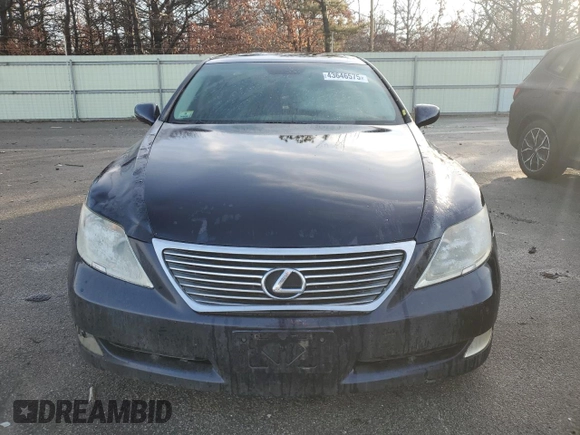 2008 Lexus LS 460 L with VIN JTHGL46F685025376, listed as a Copart auction lot 43646575 with 230,701 mi miles and Clean title. Bid and sale history available at DreamBid. Image 4.