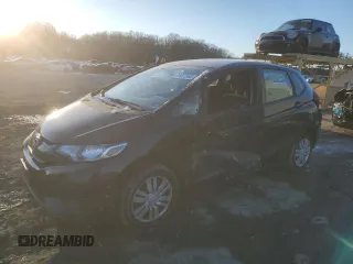 2015 Honda Fit LX with VIN 3HGGK5G5XFM737091, listed as a Copart auction lot 41477565 with 32,782 mi miles and Salvage Title. Bid and sale history available at carsss.com. Image 1.